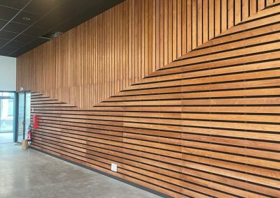 Sala de entretenimiento, Sury-le-Comptal
